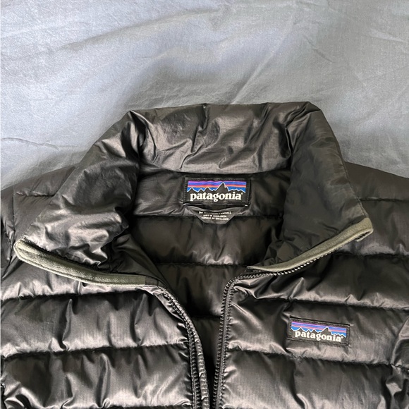 Patagonia Women's Down Jacket Size M - Picture 2 of 6
